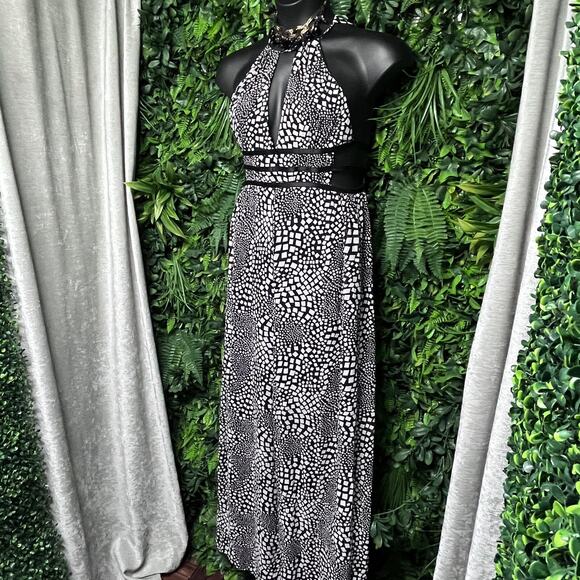 FASHION NOVA Jumpsuit Women Large Black Pants Sleeveless Wide Leg Jumper‎ 2767 - Picture 3 of 9